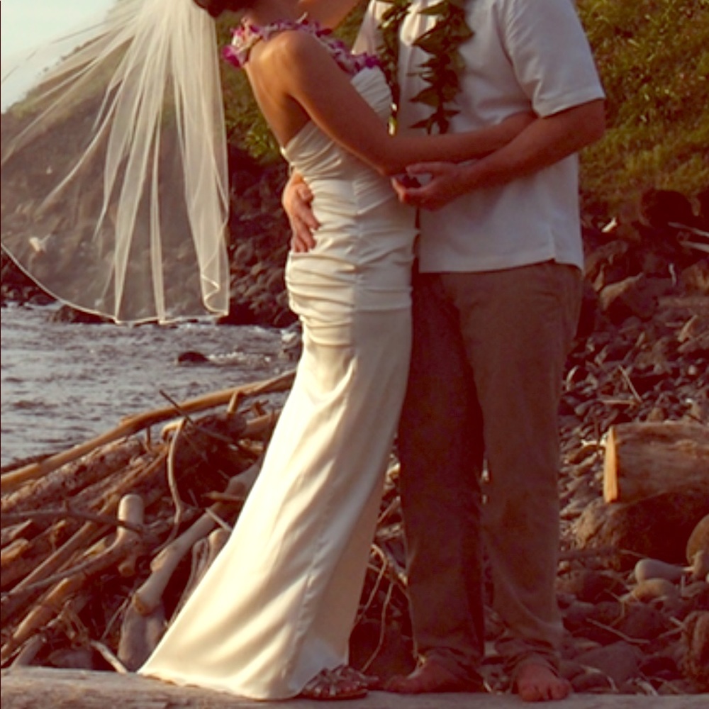 W too wedding dress